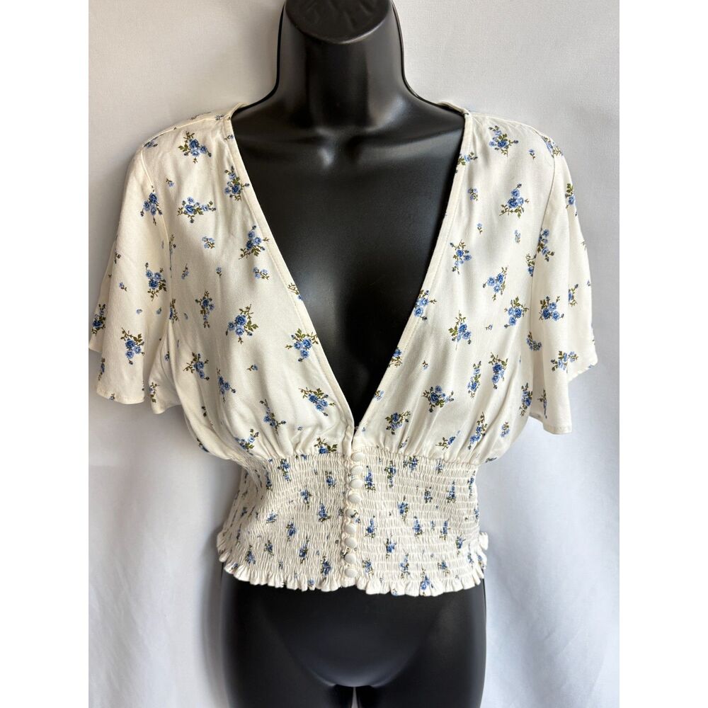 Forever 21 NWT Crepe Floral Print Smocked Top Cream Blue Size L Prairie Cottage